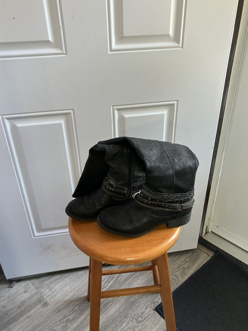 Women's Black Boots
